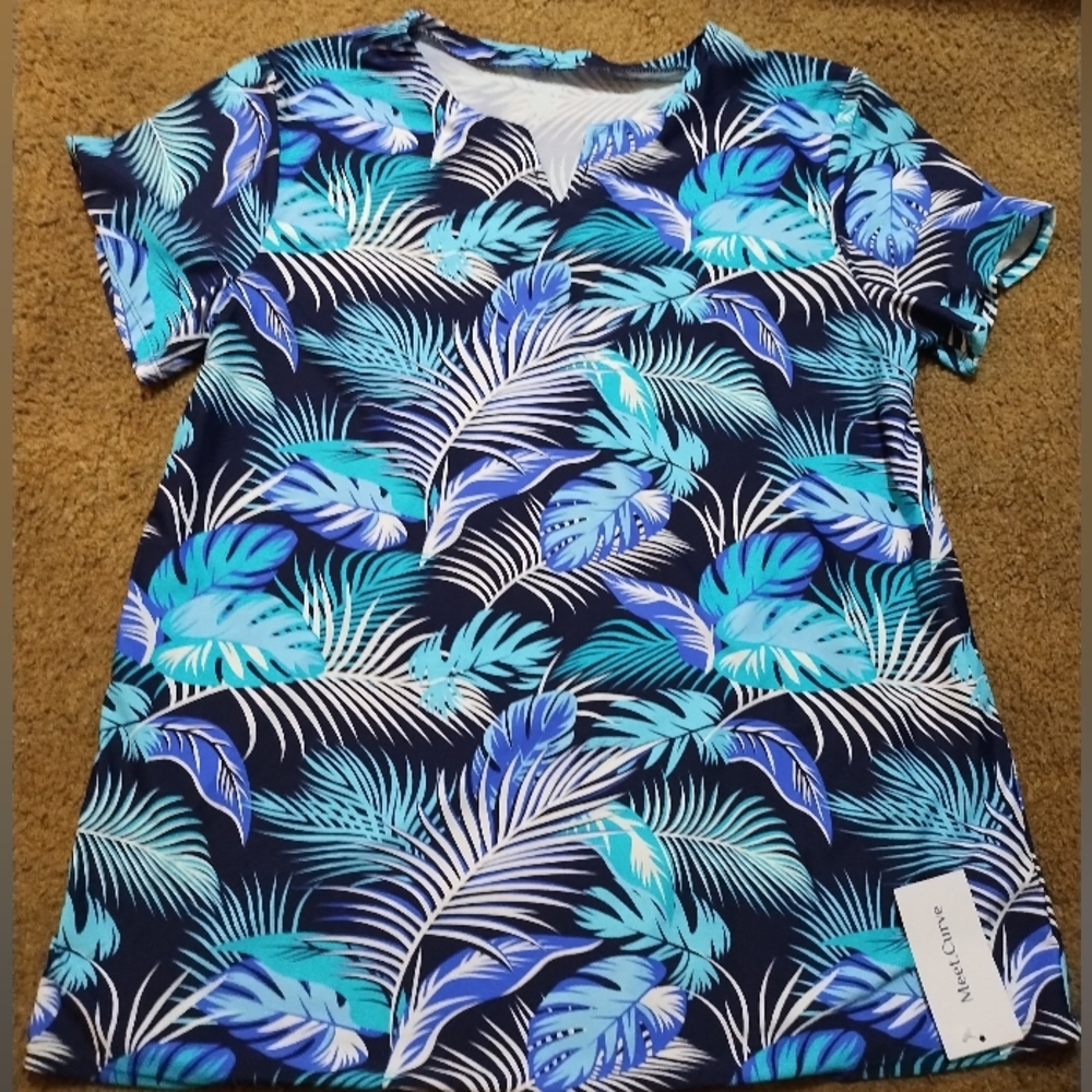 NWT Meet.Curve top or cover-up
